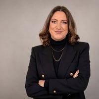 Плакат: Мария Калинова – поет на юни в Столична библиотека