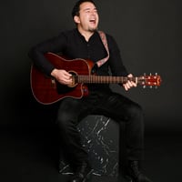 Плакат: 🎶Акустична вечер с Йонко Неделчев✨