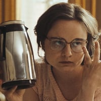 Плакат: ЗВУКЪТ ОТ ПАДАНЕТО | 30-ТИ МЕЖДУНАРОДЕН СОФИЯ ФИЛМ ФЕСТ |