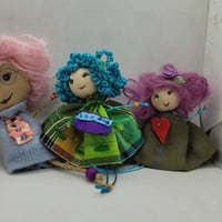 Плакат: ✨ АТЕЛИЕ на ДВЕ МАСИ през АПРИЛ за артистични кукли и ръчно правени тефтери