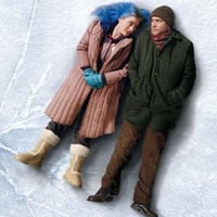 Плакат: Блясъкът на чистия ум / Eternal Sunshine of the Spotless Mind (2004) | 4К реставрация
