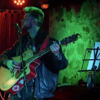 Плакат: Live Music with Rosen Usev 🎤🎸!