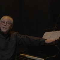 Плакат: ДО ПОСЛЕДЕН ДУХ ПОСЛЕДНО ПРЕДСТАВЛЕНИЕ