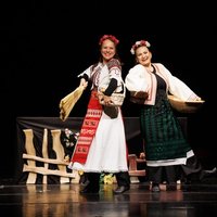 Плакат: Весели игри в стария двор/гостува КТ-Констанца