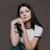 Плакат: Близък прочит | Теа Монева