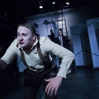 Плакат: ЖИВОТЪТ, МАКАР И КРАТЪК