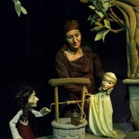 Плакат: НЕРОДЕНА МОМА