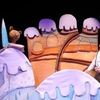 Плакат: ДЯДОВАТА РЪКАВИЧКА