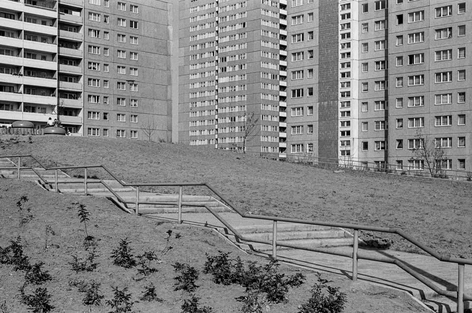Плакат: СТРАНСТВАНИЯ ИЗ ИСТОРИЯТА. ФОТОГРАФИИТЕ НА УЛРИХ ВЮСТ