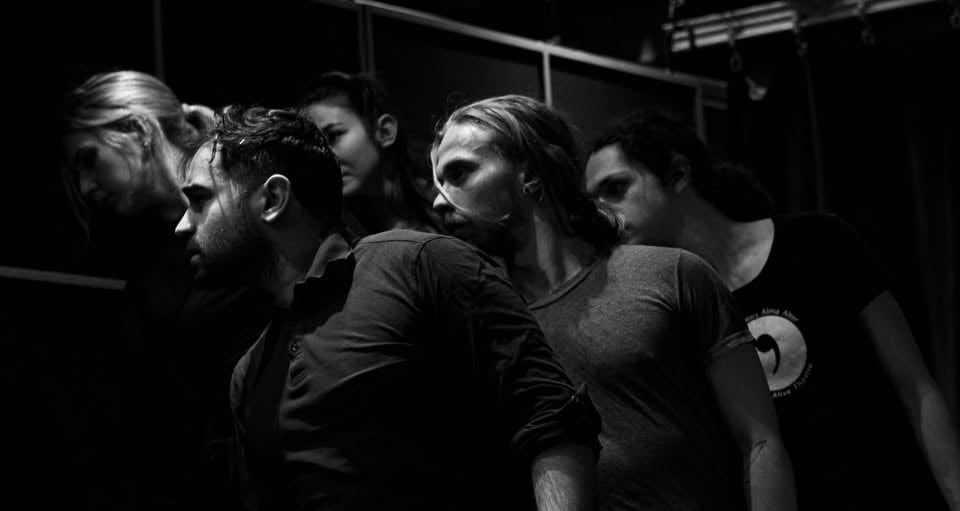 Плакат: „ТИШИНАТА“- ПРЕМИЕРА