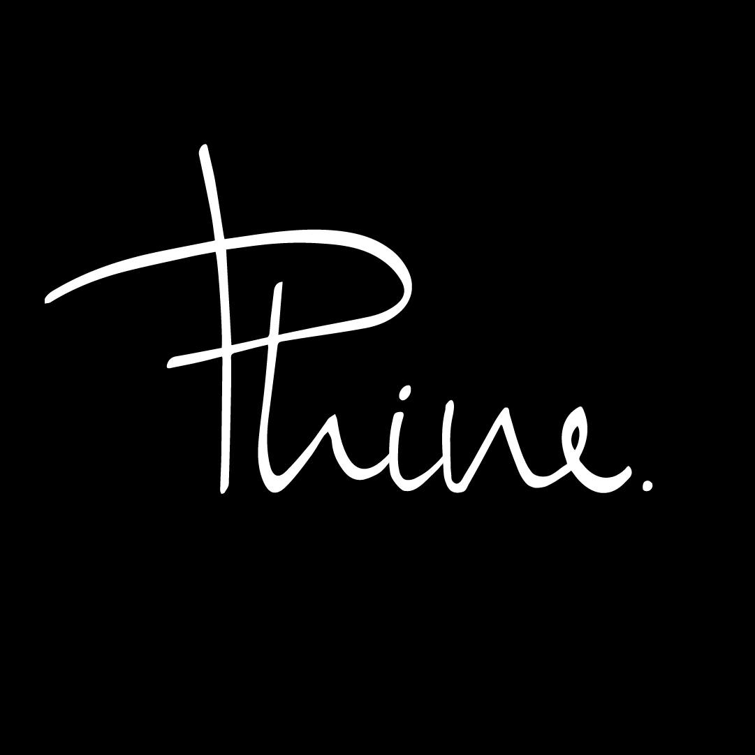 Място: Phine Wine Bar