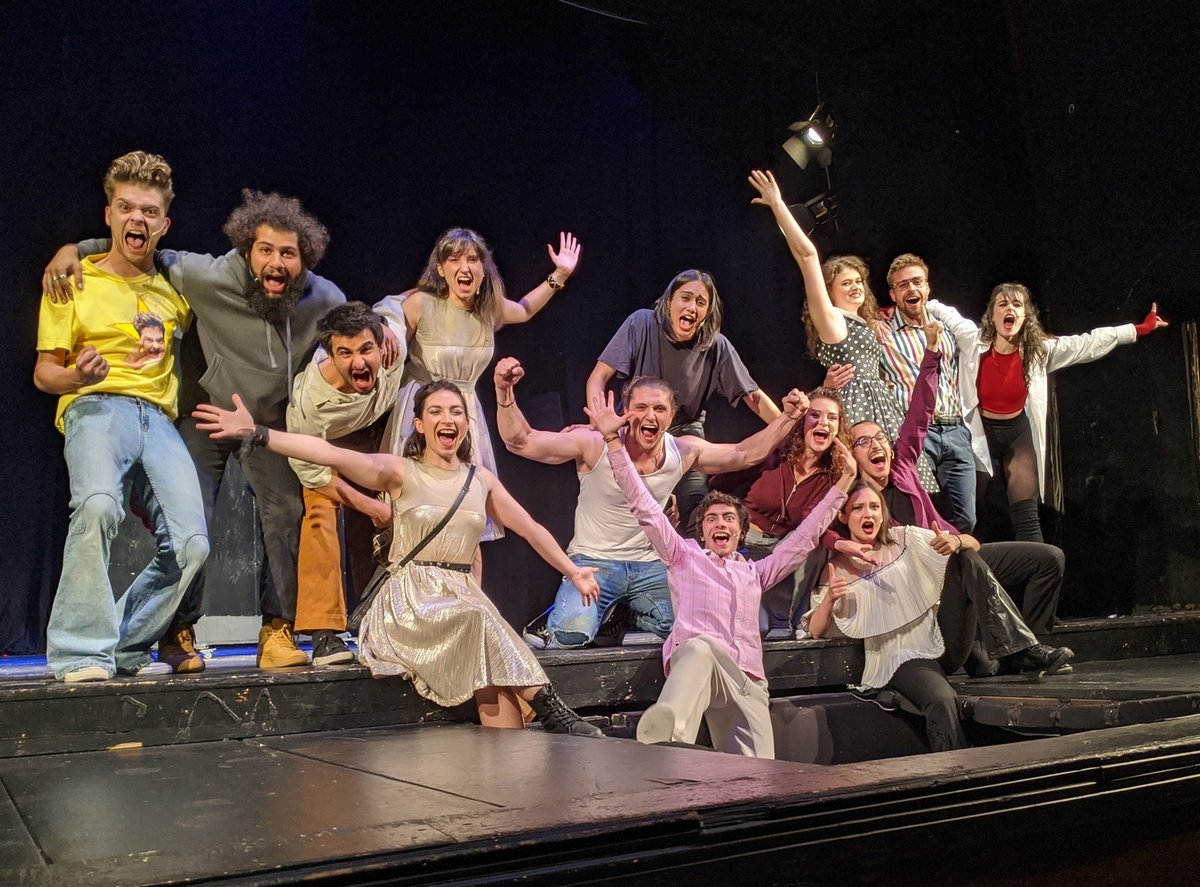 култовият спектакъл "Кастинг (мюзикълът)"