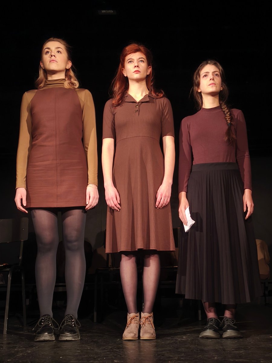 Плакат: ЦИНКОВИТЕ МОМЧЕТА (II-ри курс, клас проф. Пенко Господинов – мюзикъл) (до 18:40) (ТЕАТРАЛЕН МАРАТОН)