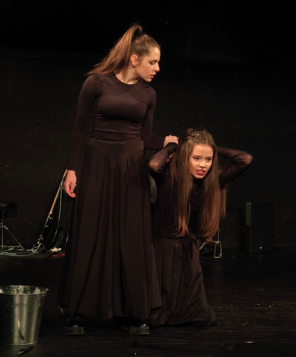 Плакат: АХ, ЕЛА, СМЪРТ (II-ри курс, клас проф. Пенко Господинов – мюзикъл) (до 23:40) (ТЕАТРАЛЕН МАРАТОН)