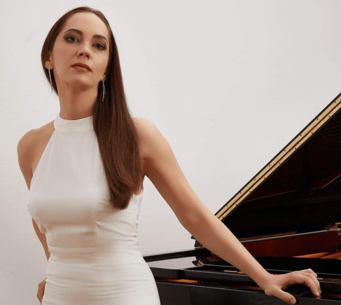 Плакат: КОНЦЕРТ С ИСТОРИЯ: La Femme Fatale